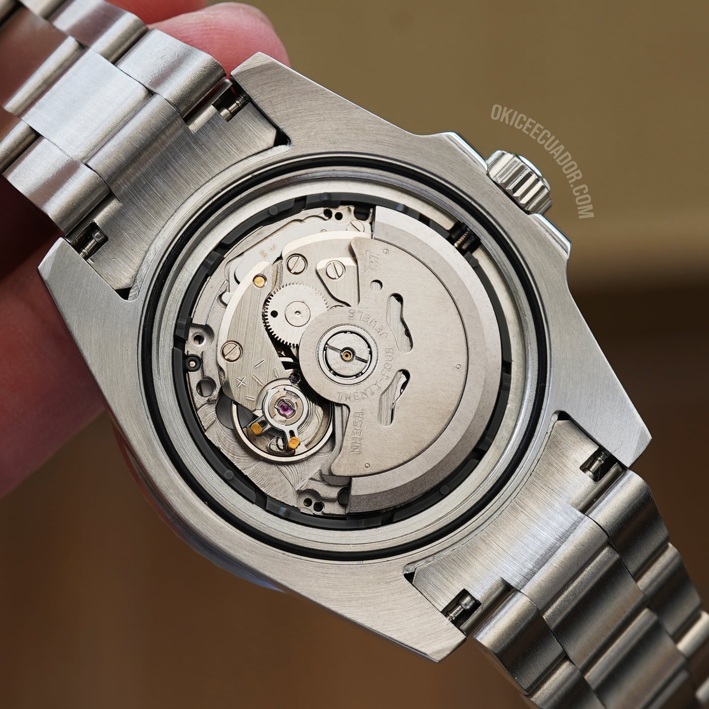 SM-19 TIFFANY OYSTER