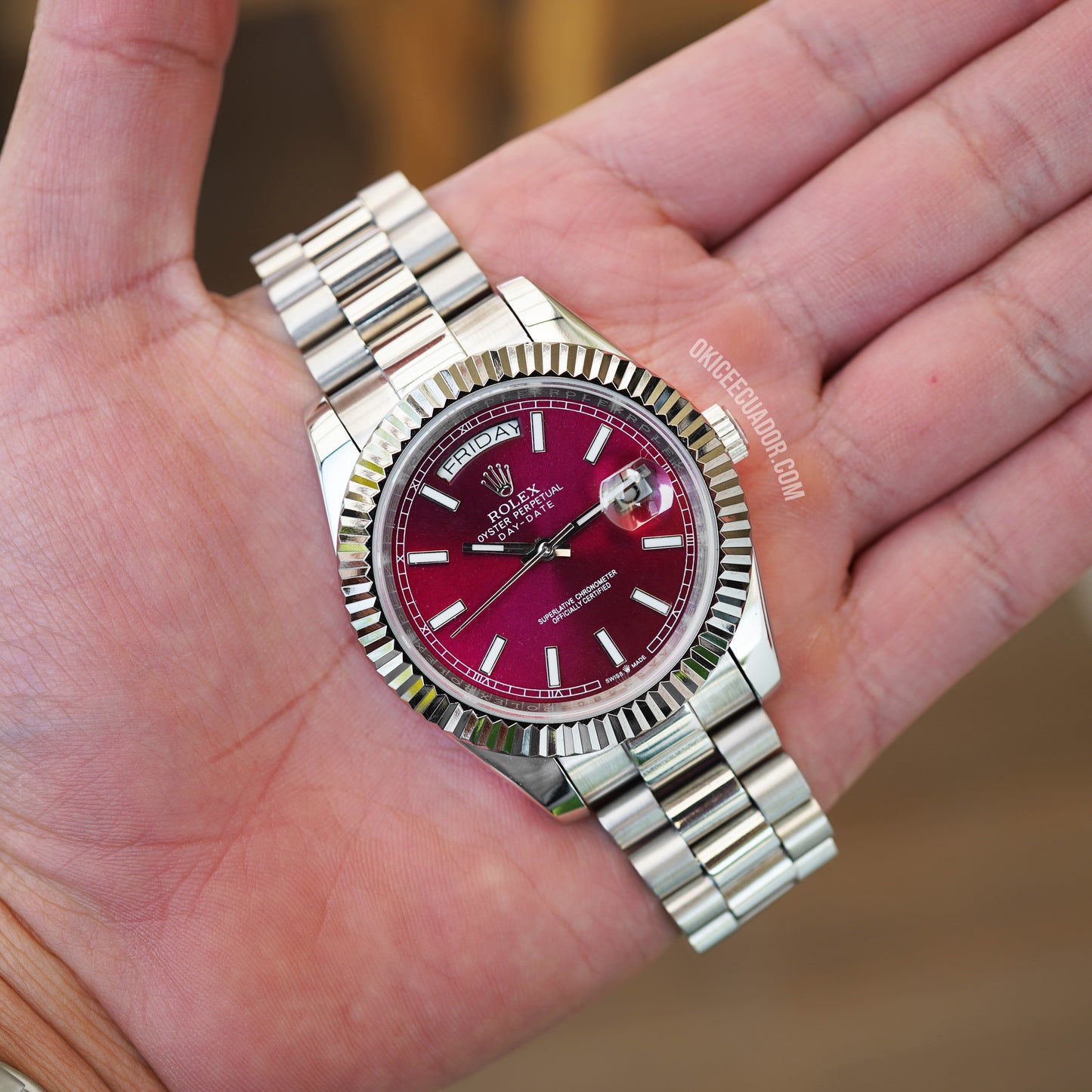 DAY-DATE PRESIDENT XMAS RED WINE