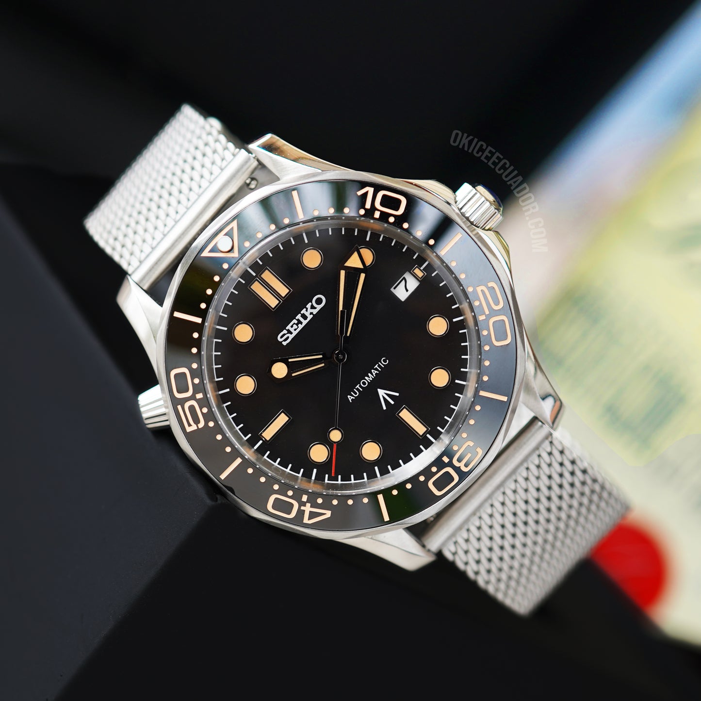 SM-03 JAMES BOND