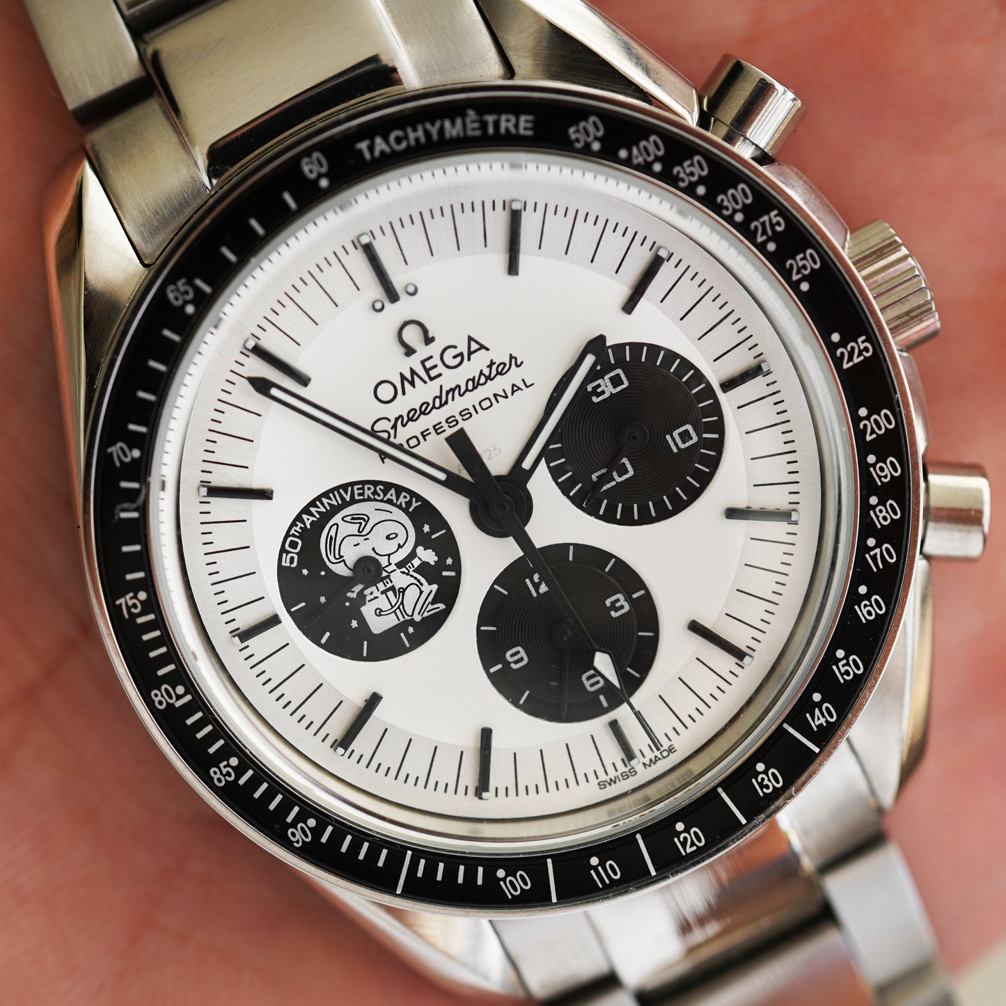 SPEEDMASTER SNOOPY AWARD SPECIAL EDITION