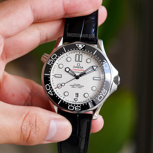 OMEGA SEAMASTER WHITE DIAL