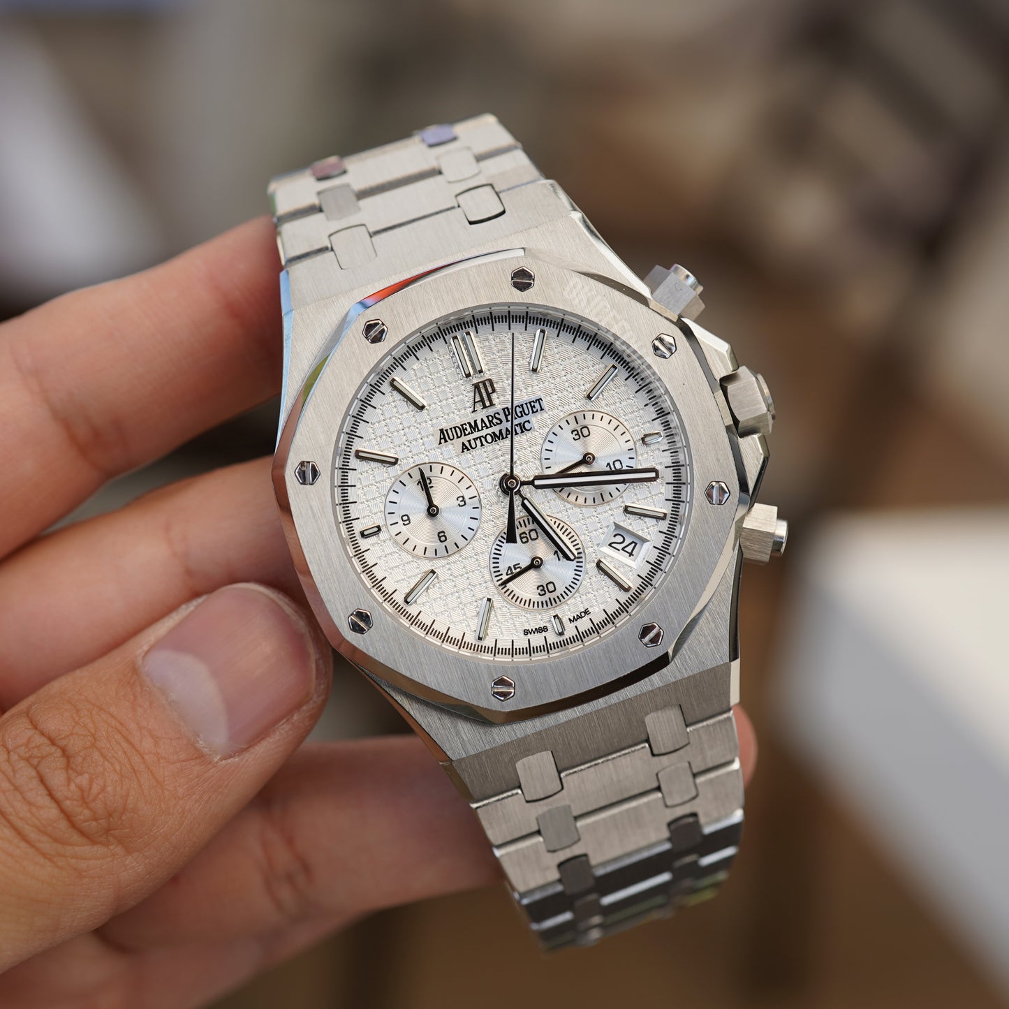 AUDEMARS PIGUET ROYAL OAK WHITE CHRONOGRAPH