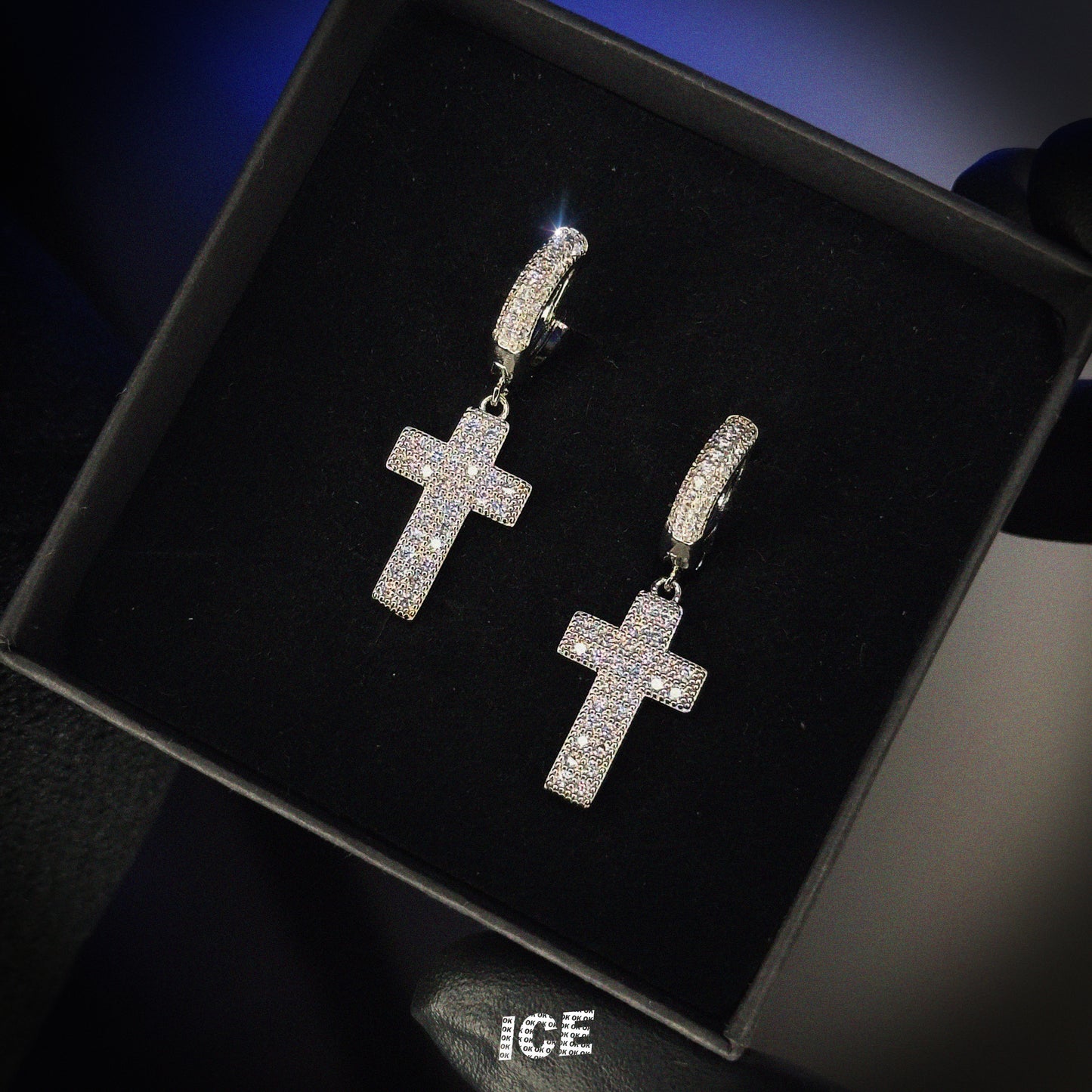 PENDIENTES CROSS DOBLE FILA