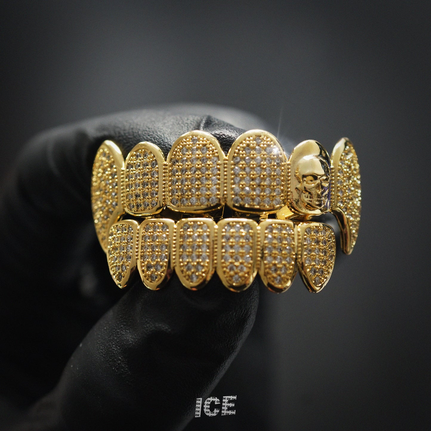 GRILLZ SKULL GOLDEN