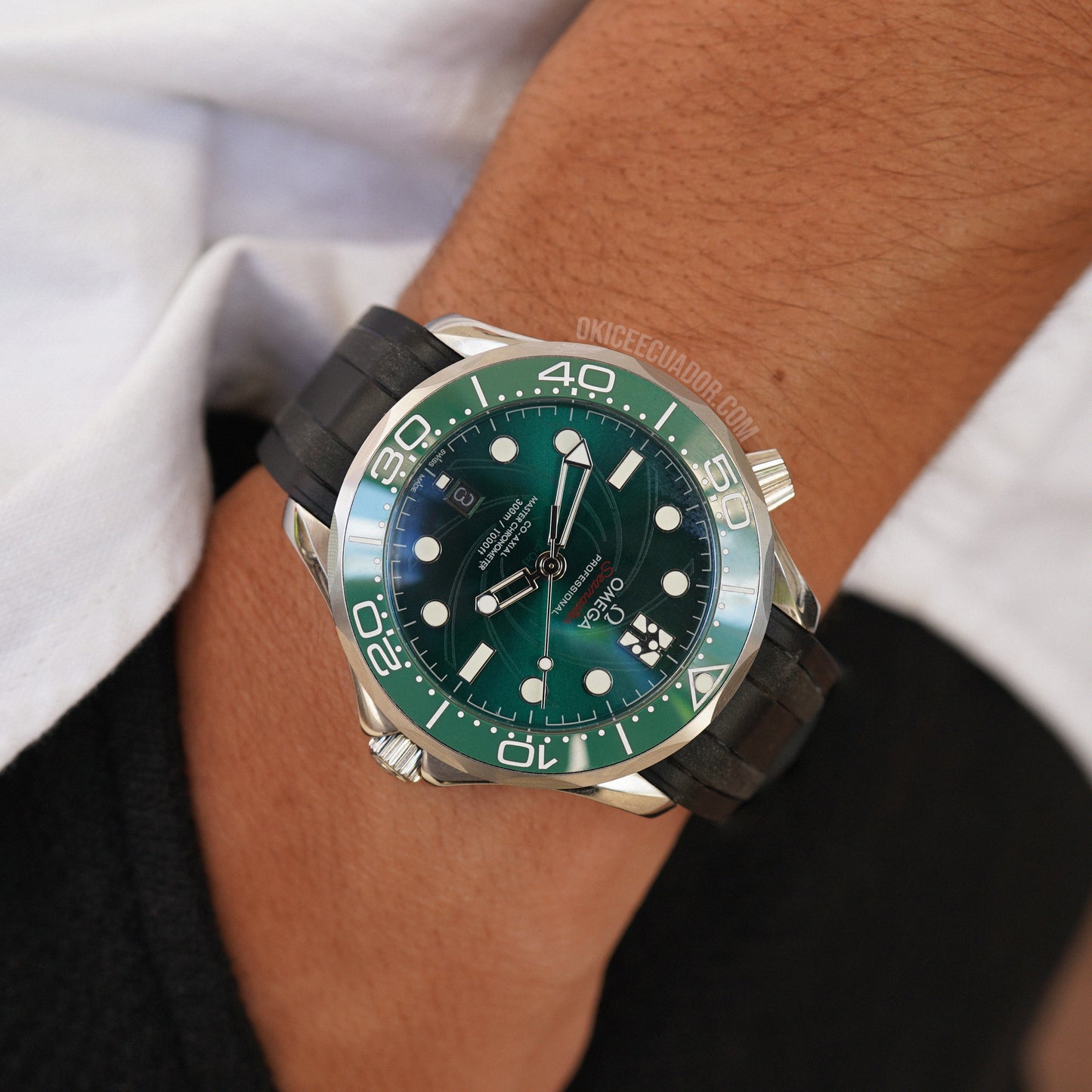 OMEGA SEAMASTER JAMES BOND LIMITED EDITION GREEN DIAL