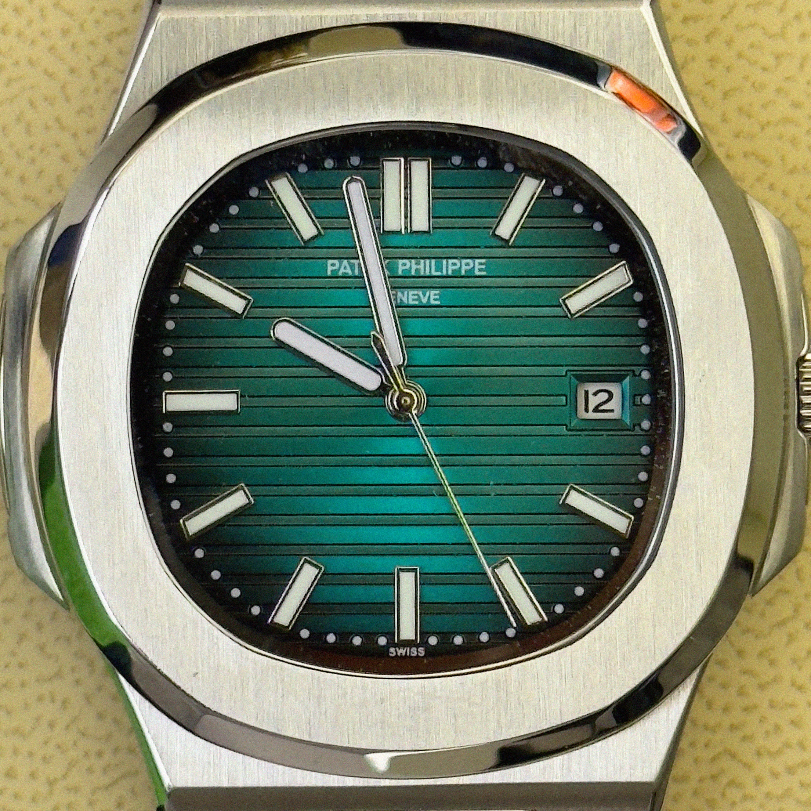 PATEK PHILIPPE SMOKE GREEN – OK ICE