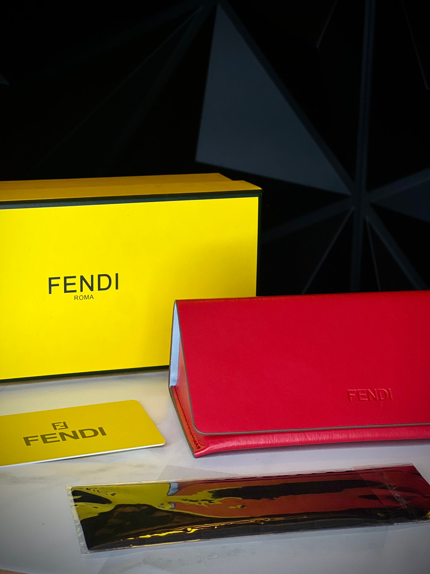 FENDI GLASSES